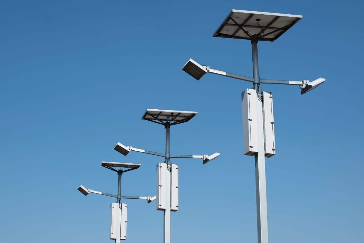 Solar Lighting Solutions for Canadian Communities